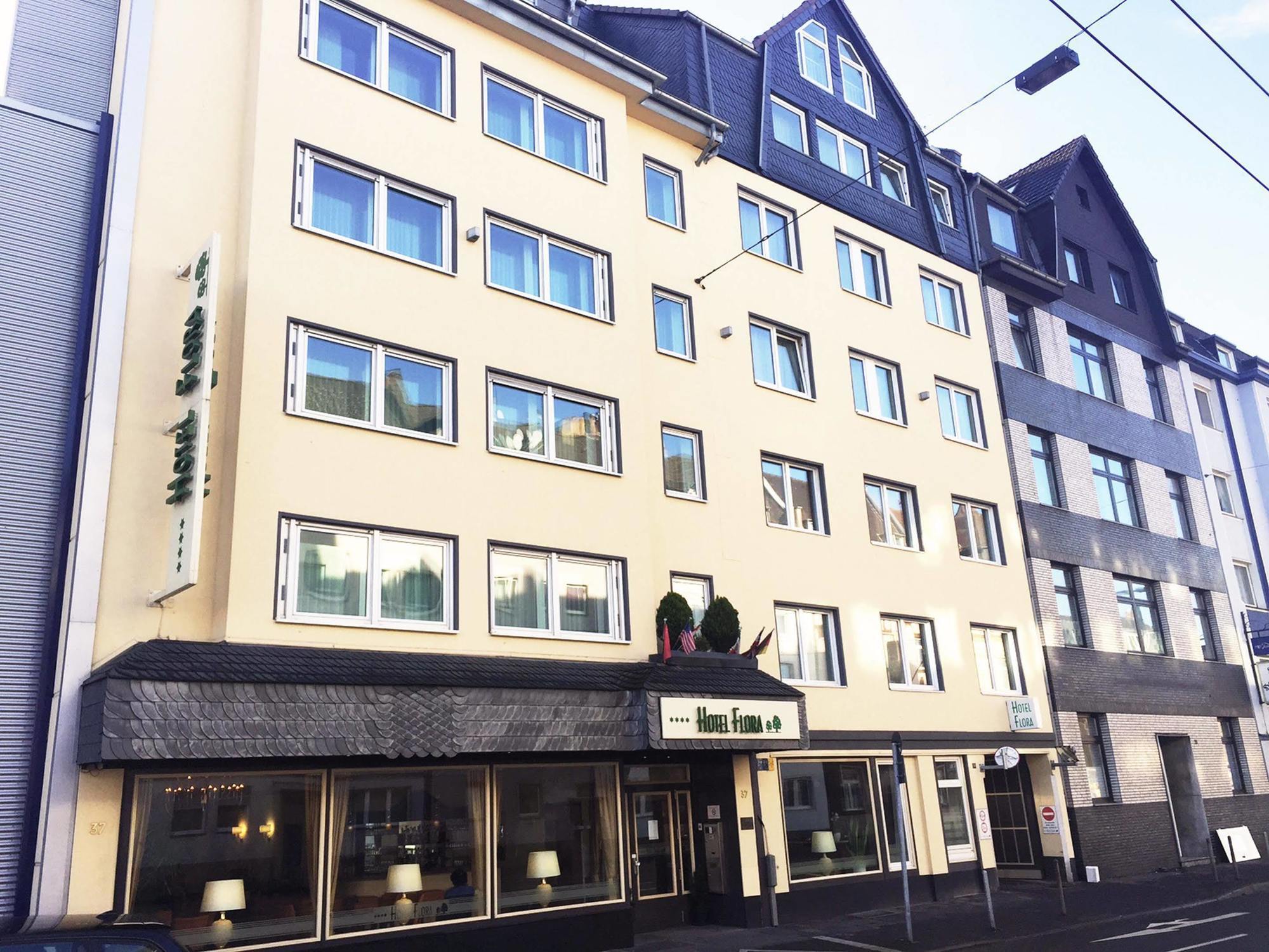 Novum Hotel Flora Düsseldorf Exterior foto